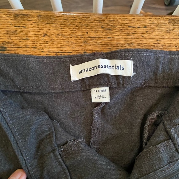 NWT Women’s Amazon Essentials Gray Ankle Cropped Pants - Picture 3 of 3